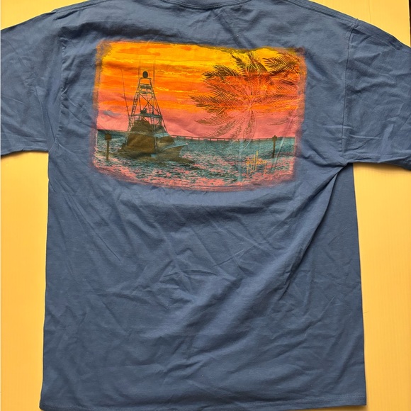 NWT Guy Harvey blue large pocket tee - Picture 2 of 2